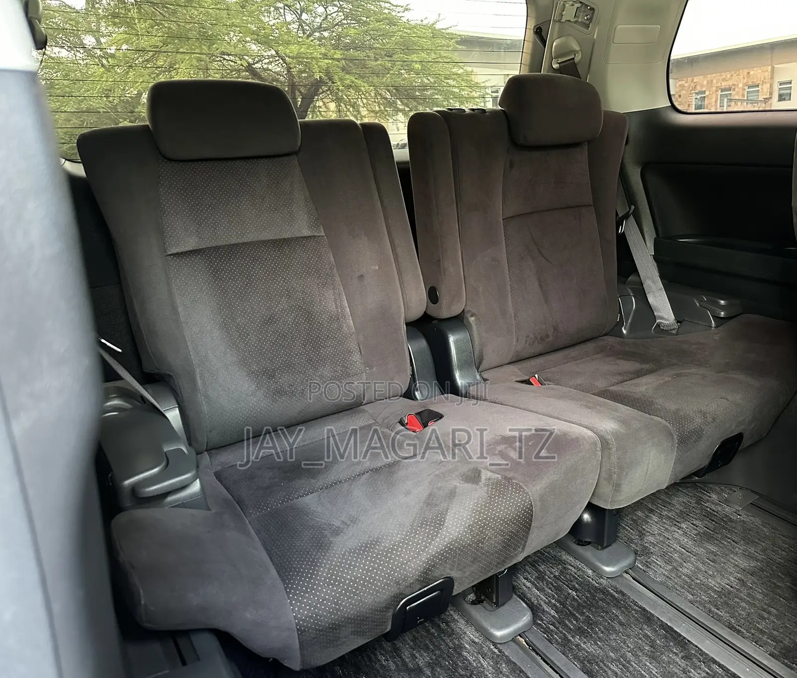 Toyota Alphard 2010 White