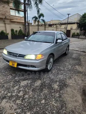 Toyota Carina 2000 Silver