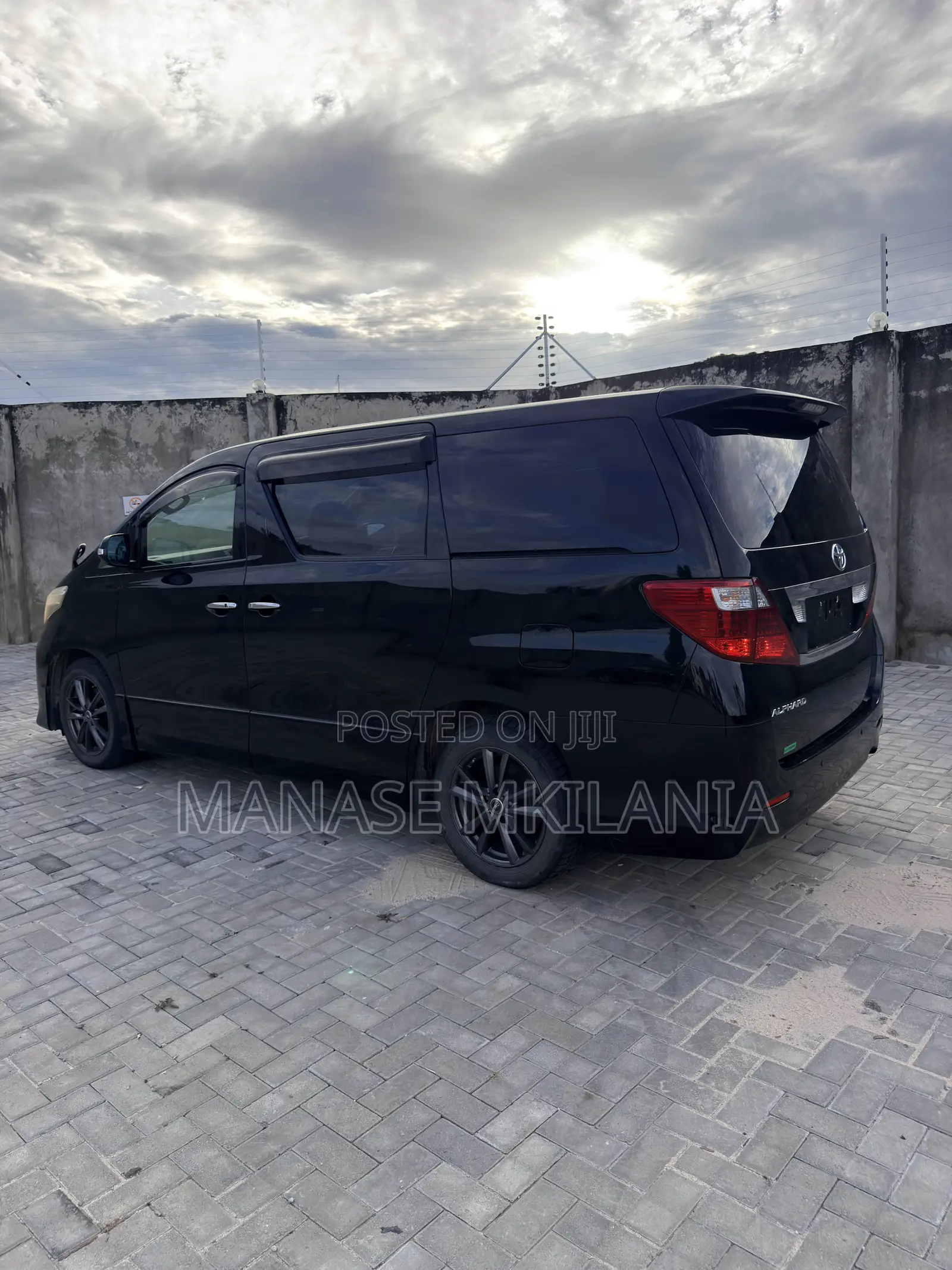 Toyota Alphard 2.4 Petrol AWD 2010 Black