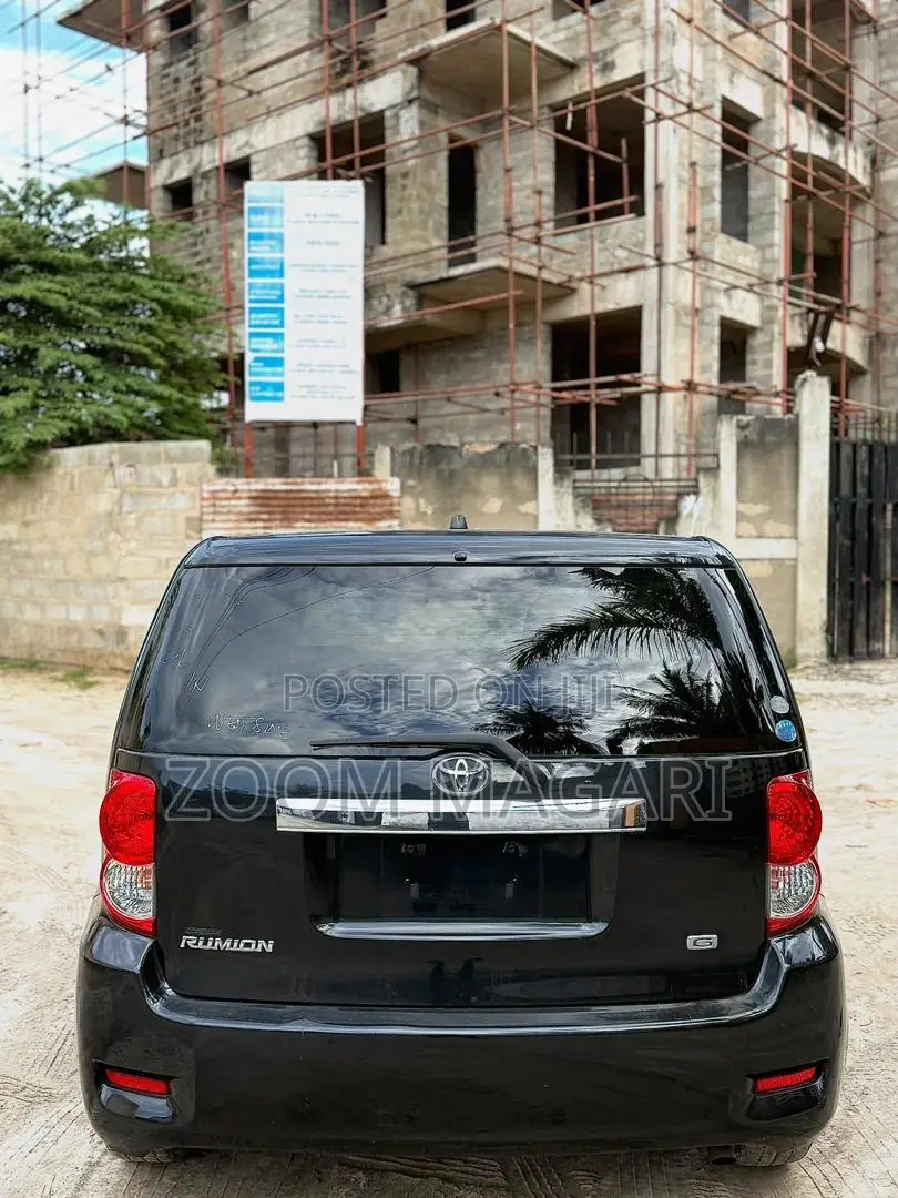 Toyota Corolla Rumion 2008 Black