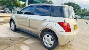 Toyota IST 2004 Beige