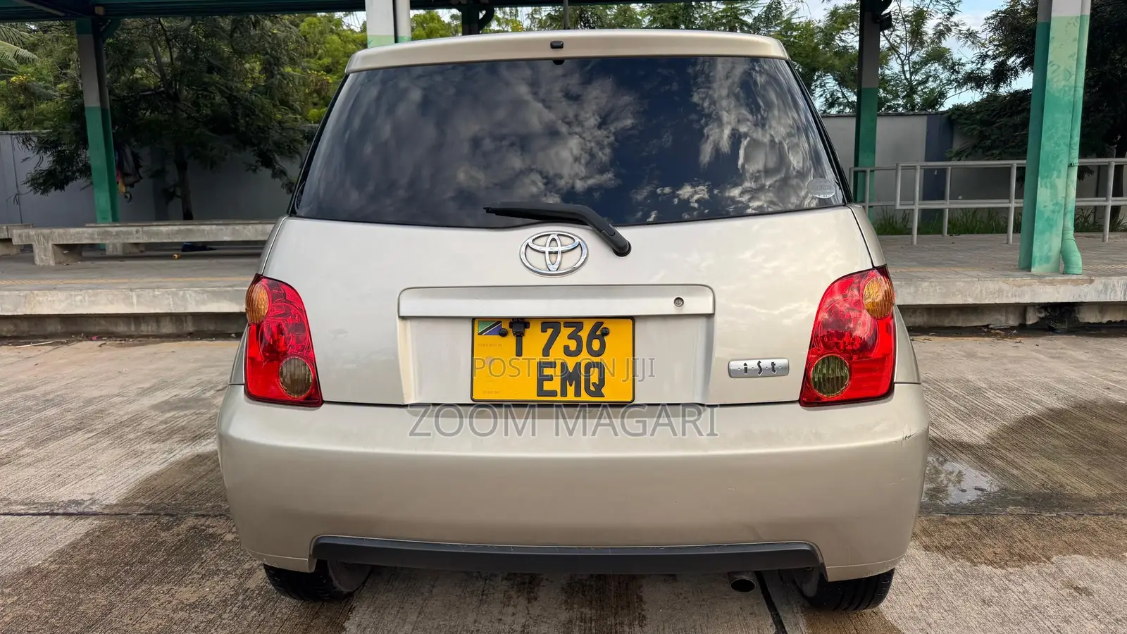Toyota IST 2004 Beige