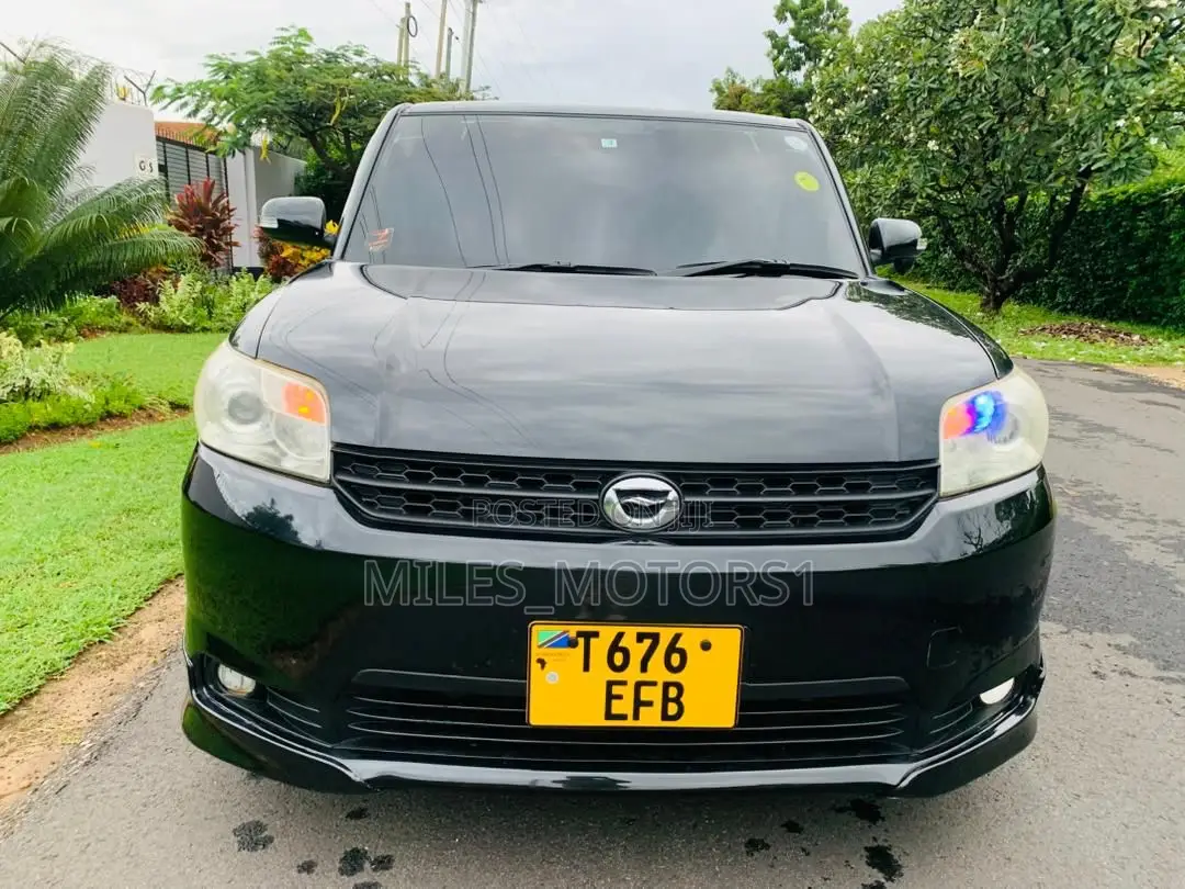 Toyota Corolla Rumion 2013 Black
