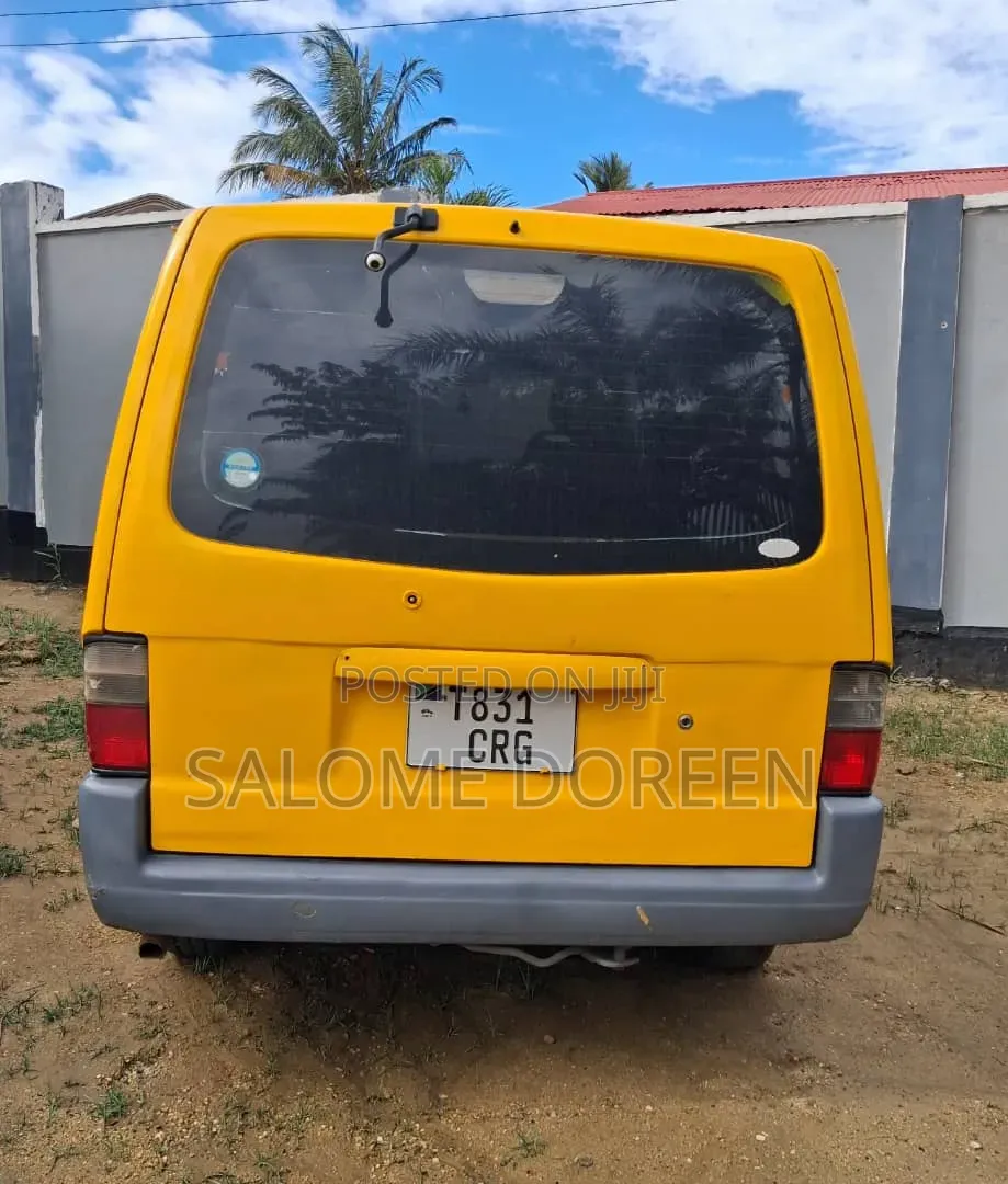 Mazda Bongo 2014 Yellow