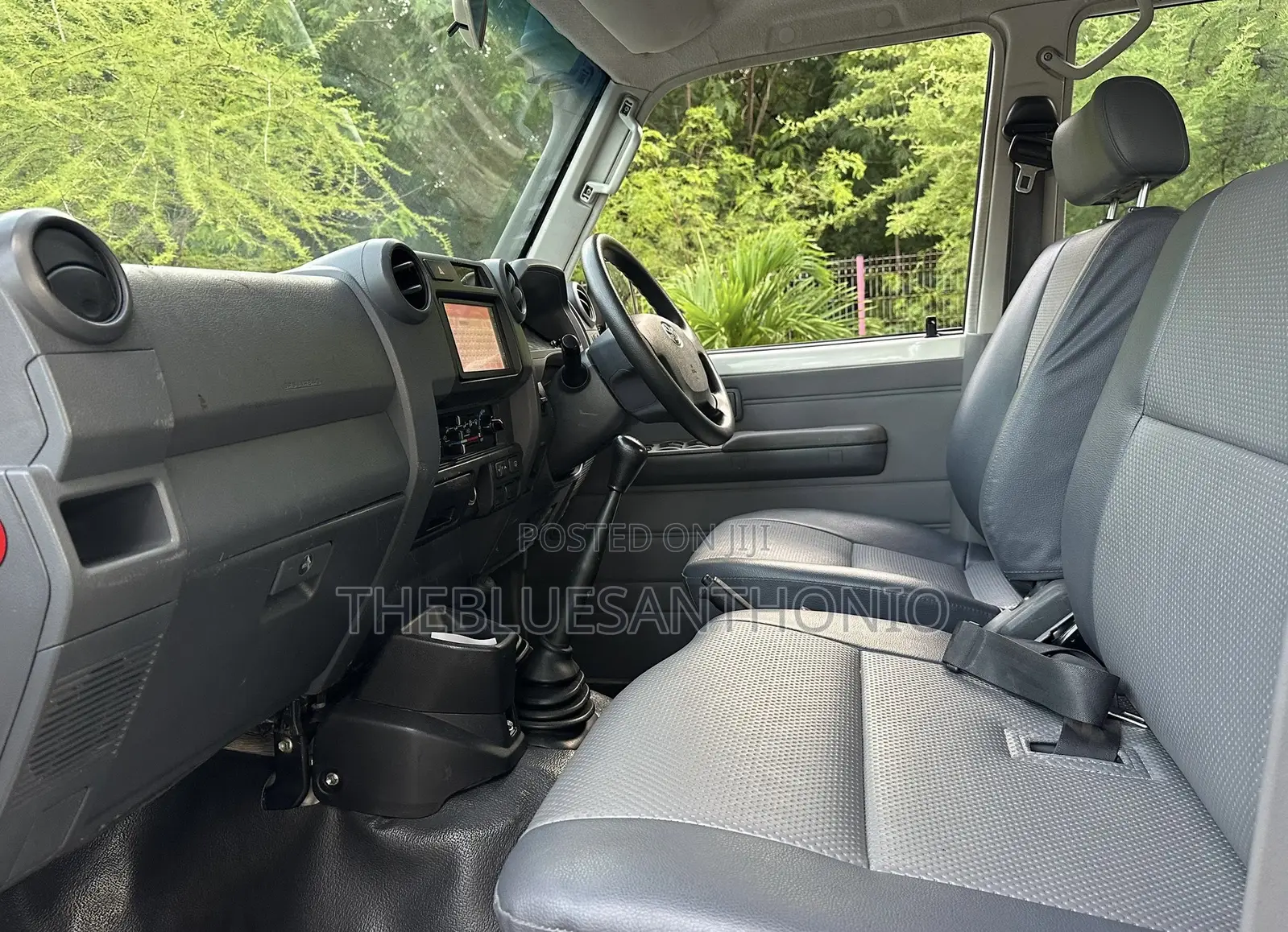 Toyota Land Cruiser 2017 White