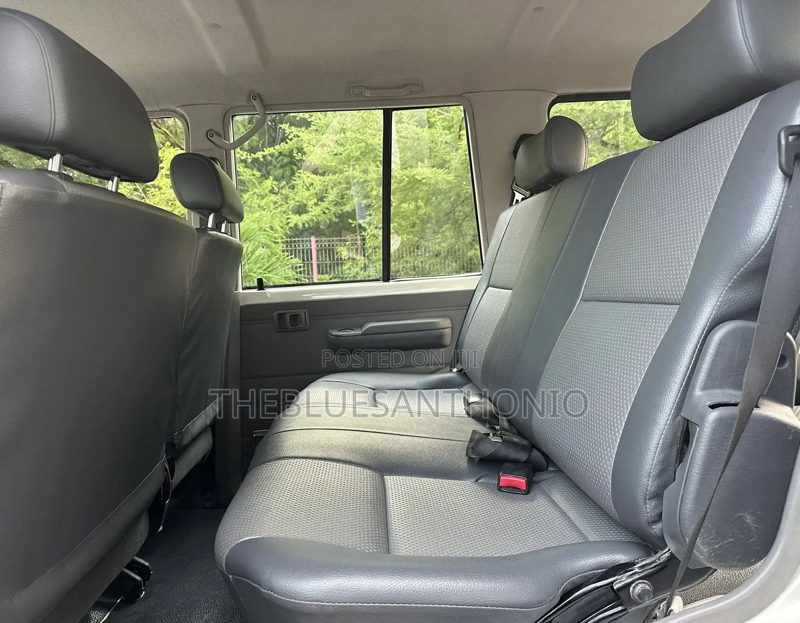 Toyota Land Cruiser 2017 White
