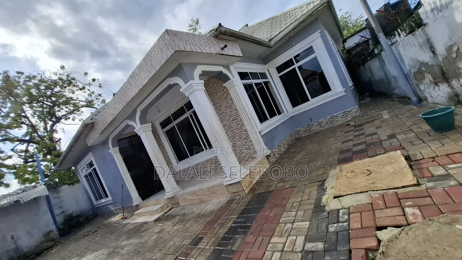 4bdrm Bungalow in Sinza Legho for rent