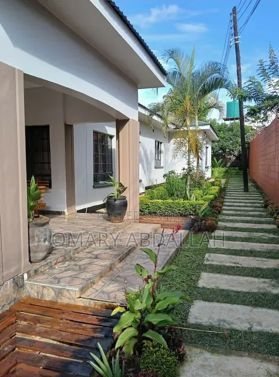3bdrm Apartment in Ilala, Kinyerezi for rent