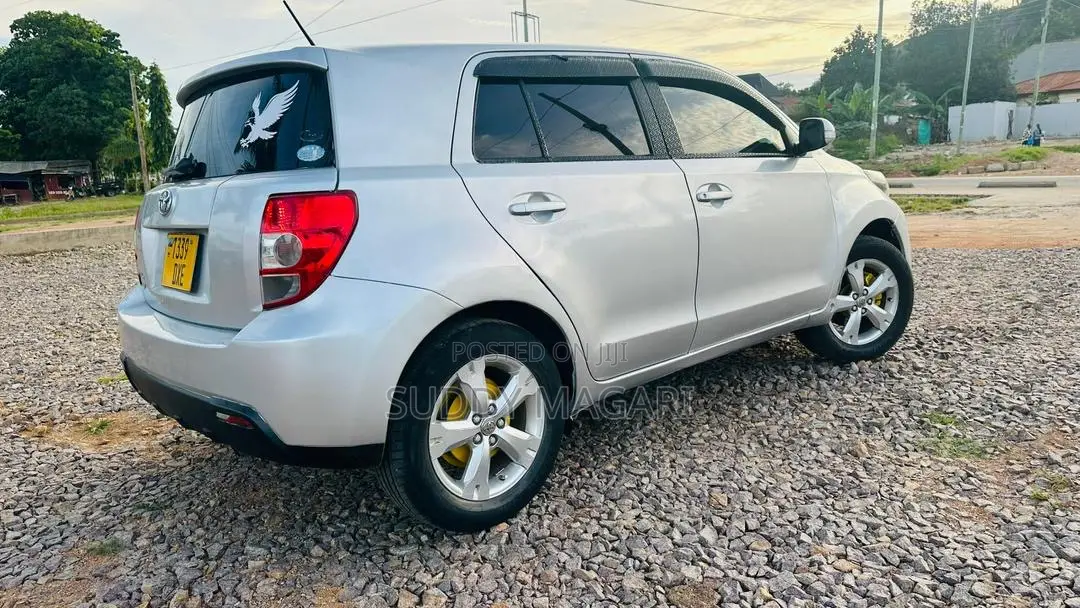 Toyota IST 2007 Silver