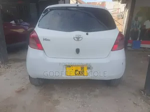 Toyota Vitz 2003 White