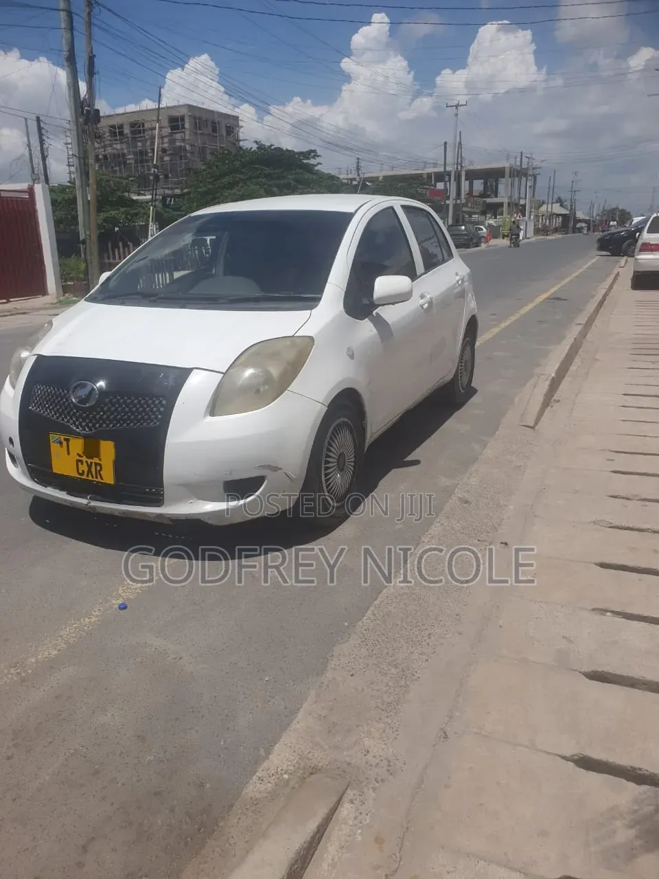 Toyota Vitz 2003 White