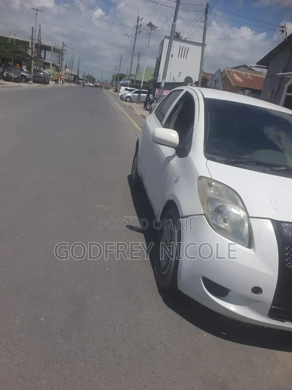 Toyota Vitz 2003 White