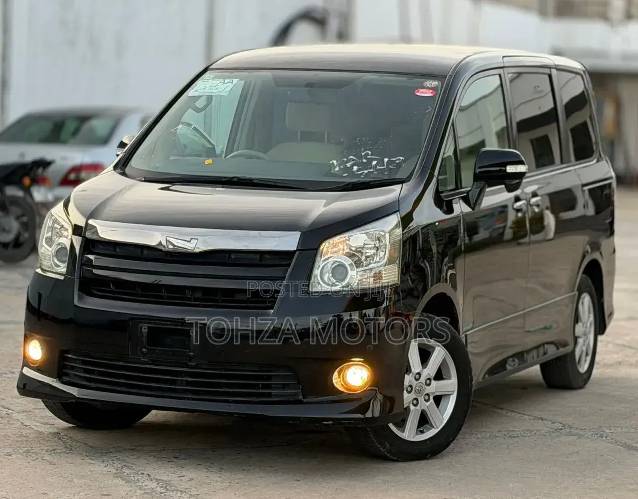 Toyota Noah 2008 Black