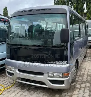 Nissan Civilian 2002 White