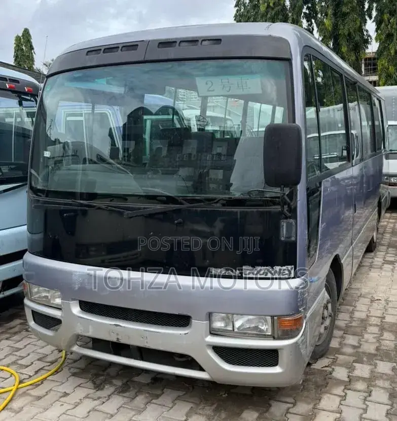 Nissan Civilian 2002 White