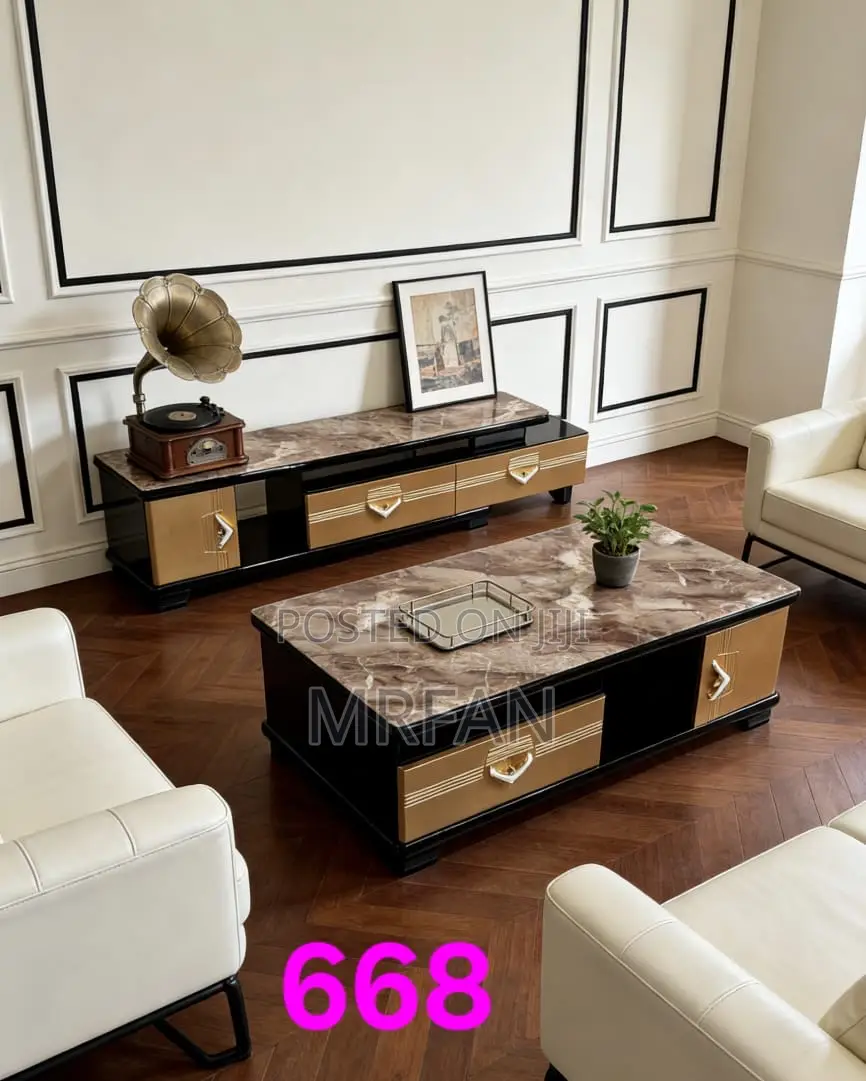 Tv Show Case Na Coffee Table