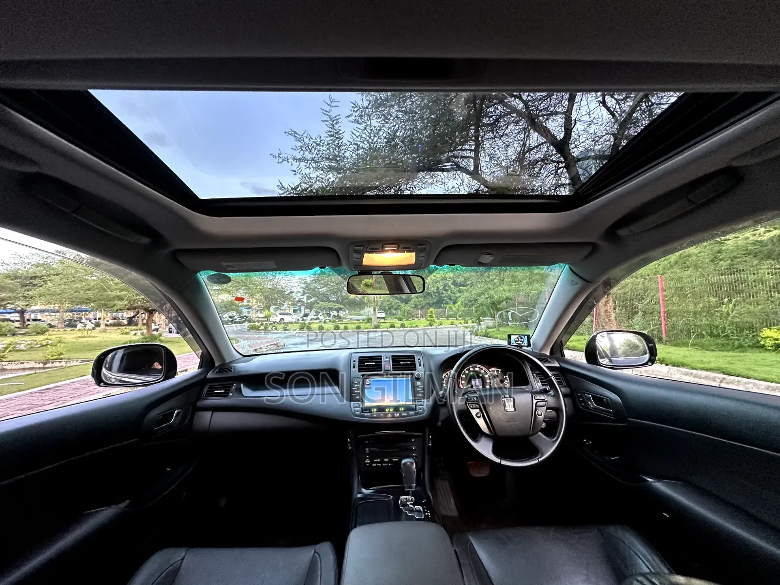 Toyota Crown 2009 Black