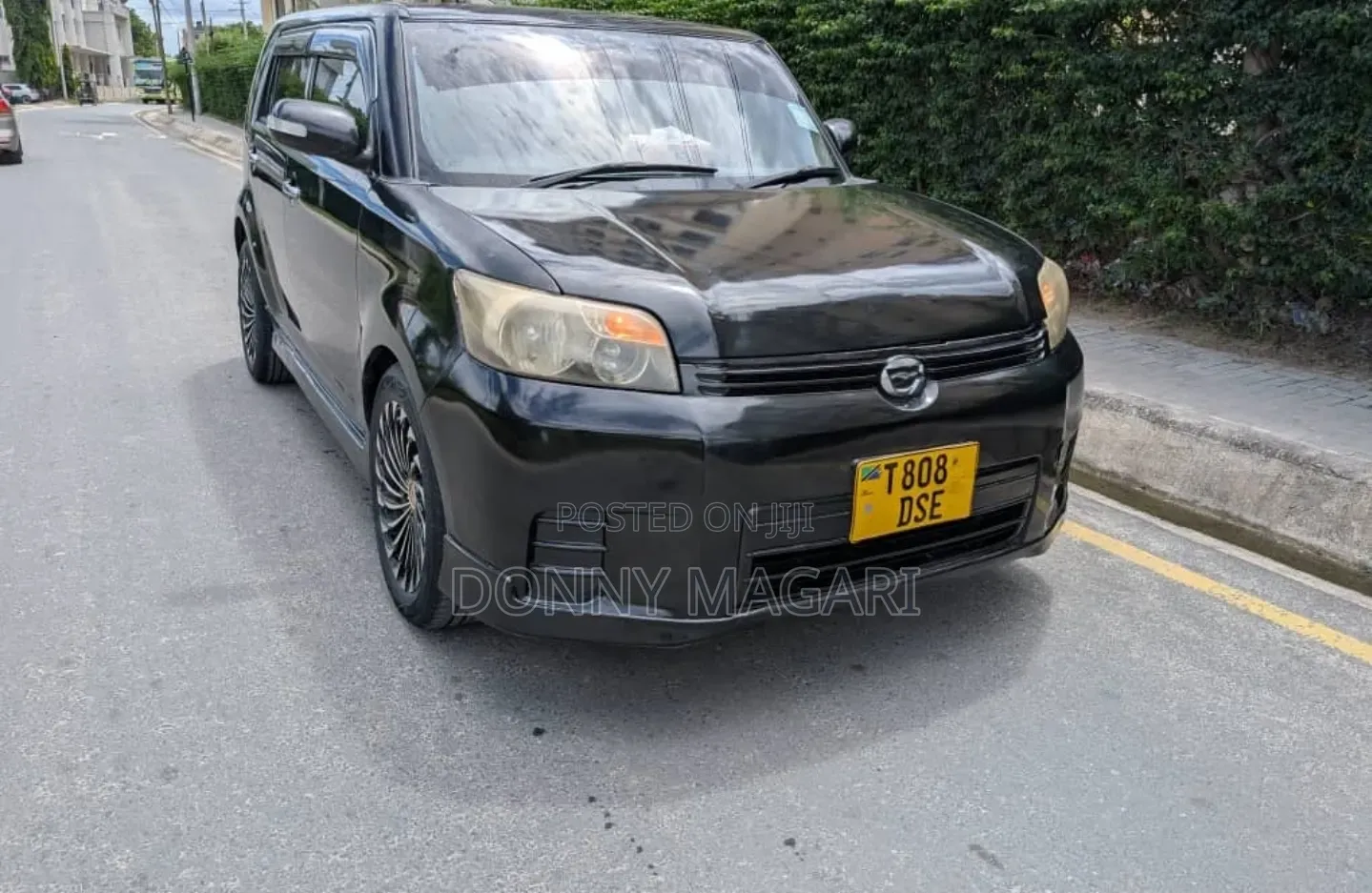 Toyota Corolla Rumion Hatchback 1.5 FWD 2010 Black