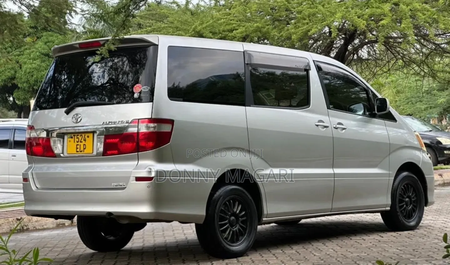 Toyota Alphard 2004 Silver