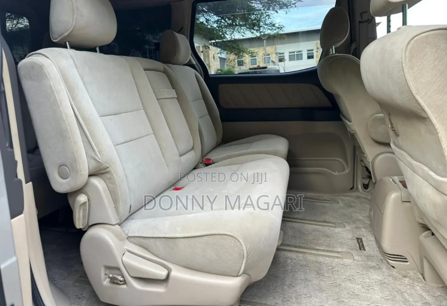 Toyota Alphard 2004 Silver