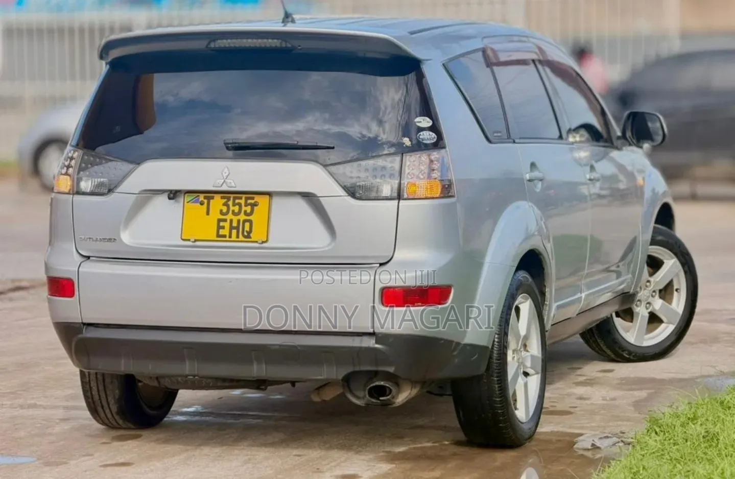 Mitsubishi Outlander 2010 Silver