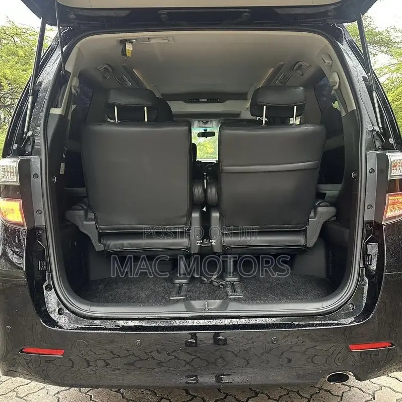 Toyota Vellfire 2010 Black