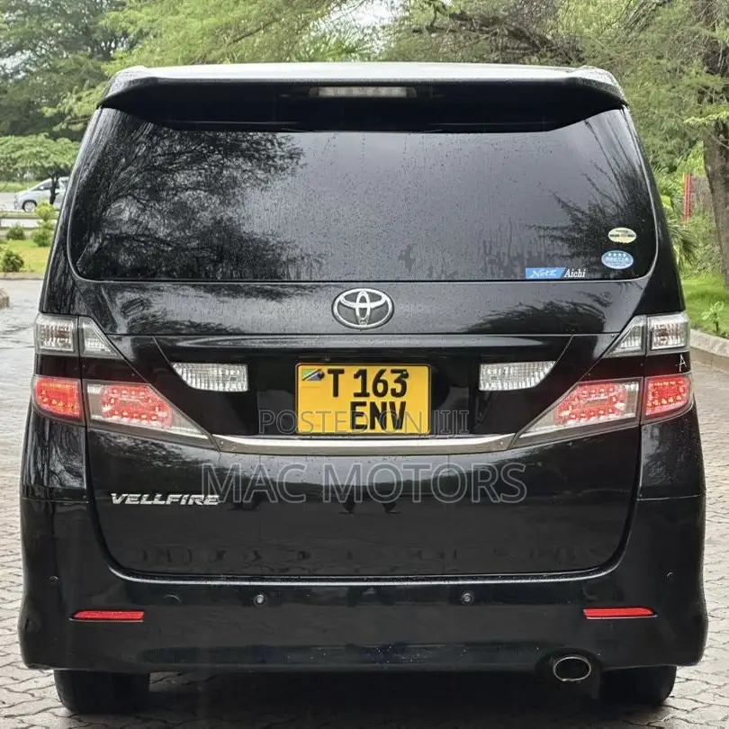 Toyota Vellfire 2010 Black