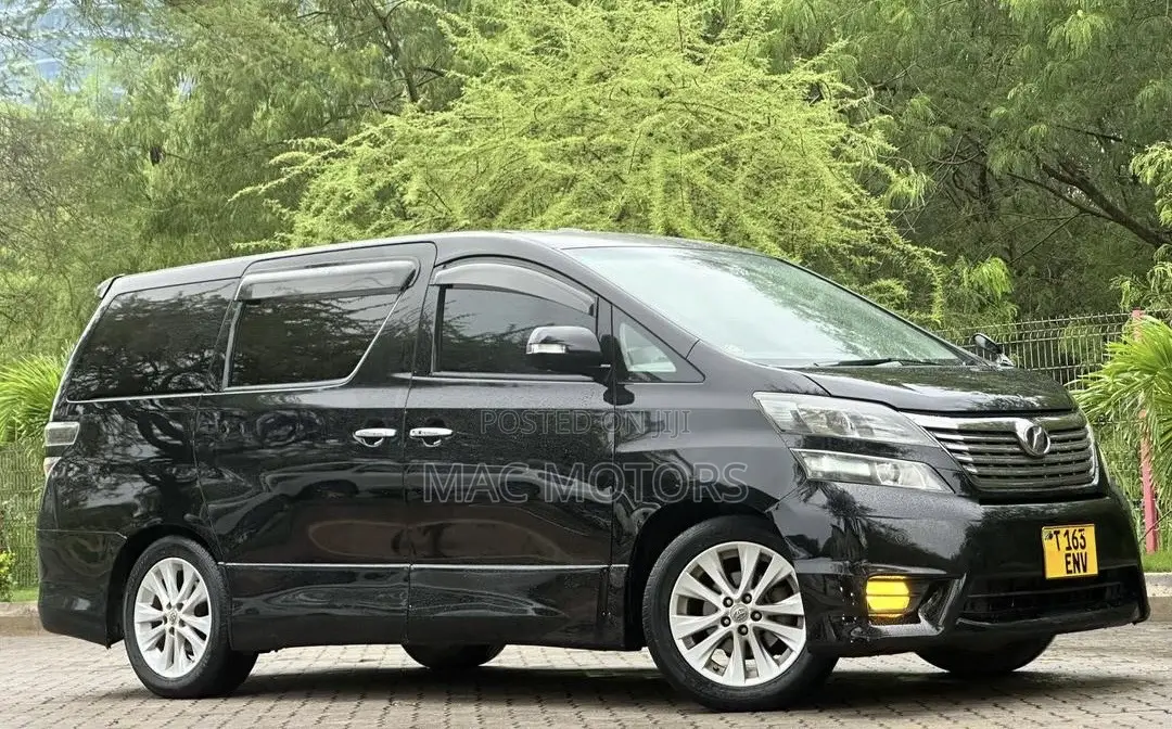 Toyota Vellfire 2010 Black