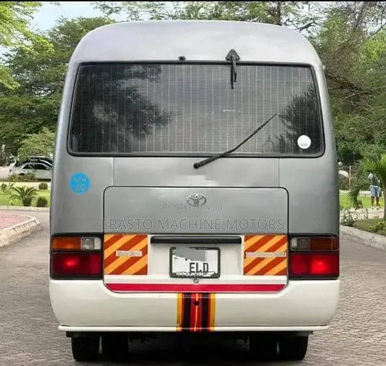 Toyota Coaster 2003 Silver