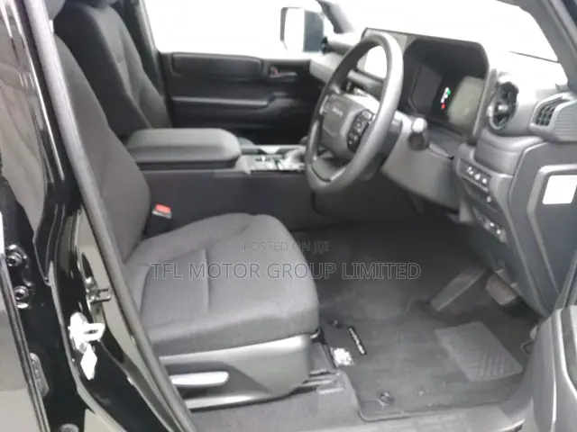 Toyota Land Cruiser LC250 2025 Black