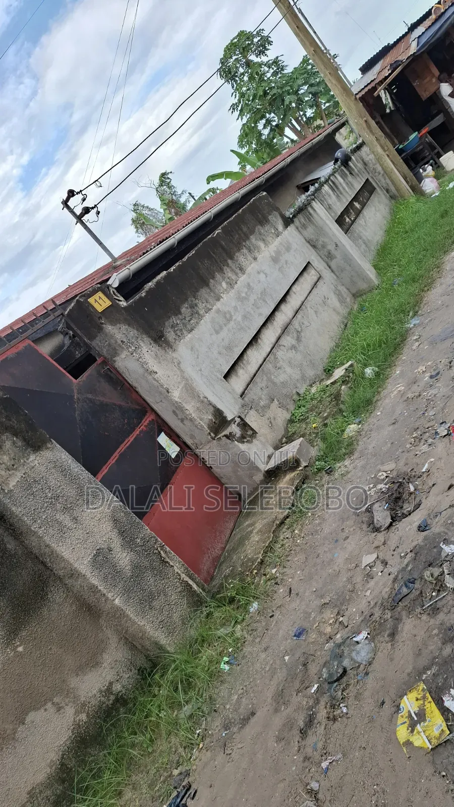 4bdrm House in Mawasiliano Ubungo, Sinza for sale
