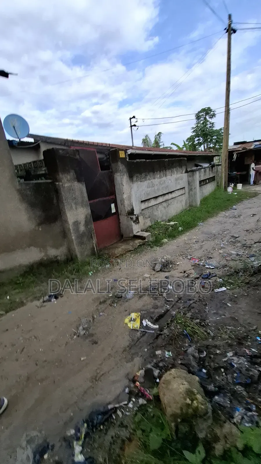 4bdrm House in Mawasiliano Ubungo, Sinza for sale