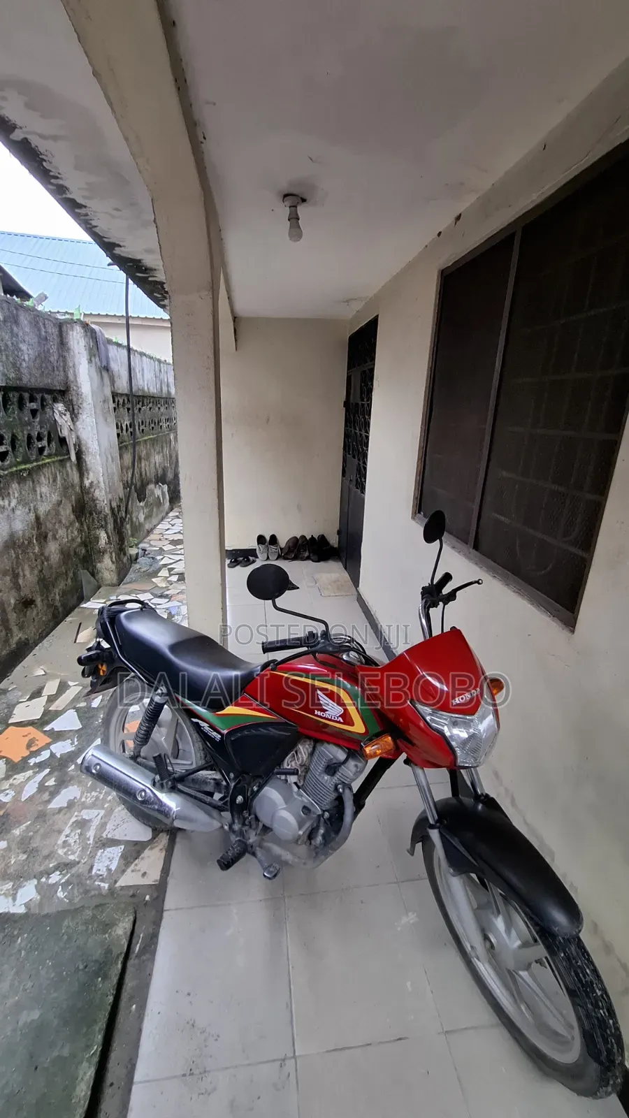 4bdrm House in Mawasiliano Ubungo, Sinza for sale