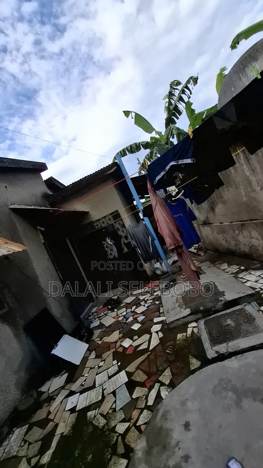 4bdrm House in Mawasiliano Ubungo, Sinza for sale