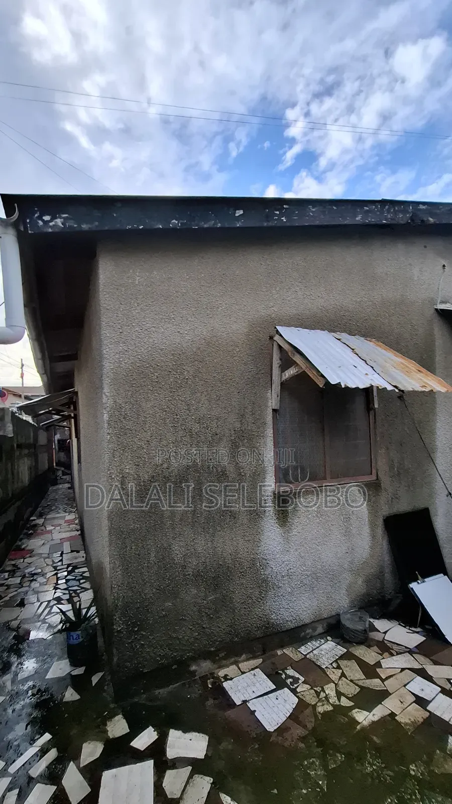 4bdrm House in Mawasiliano Ubungo, Sinza for sale