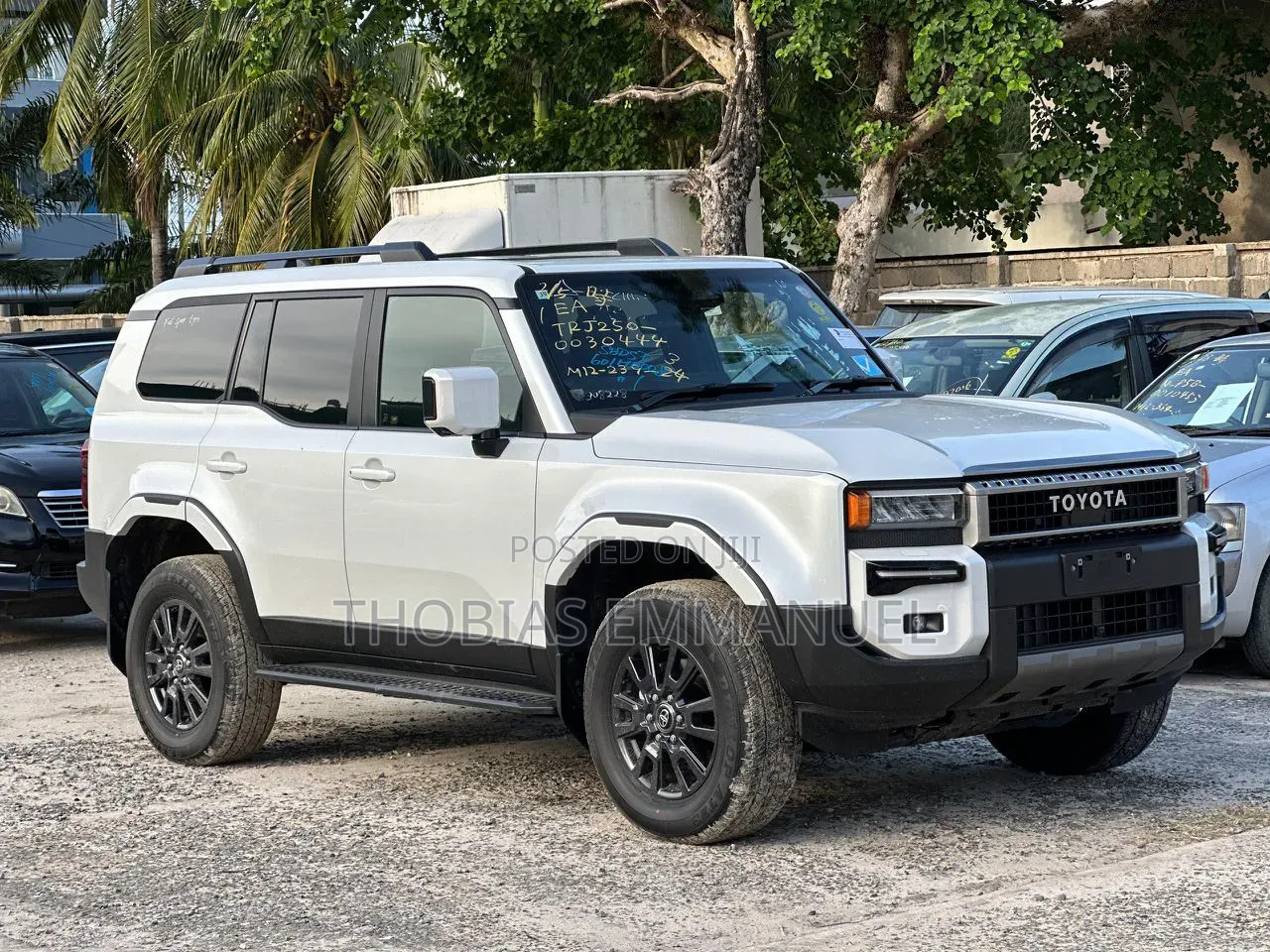 Toyota Land Cruiser Prado 2025 White