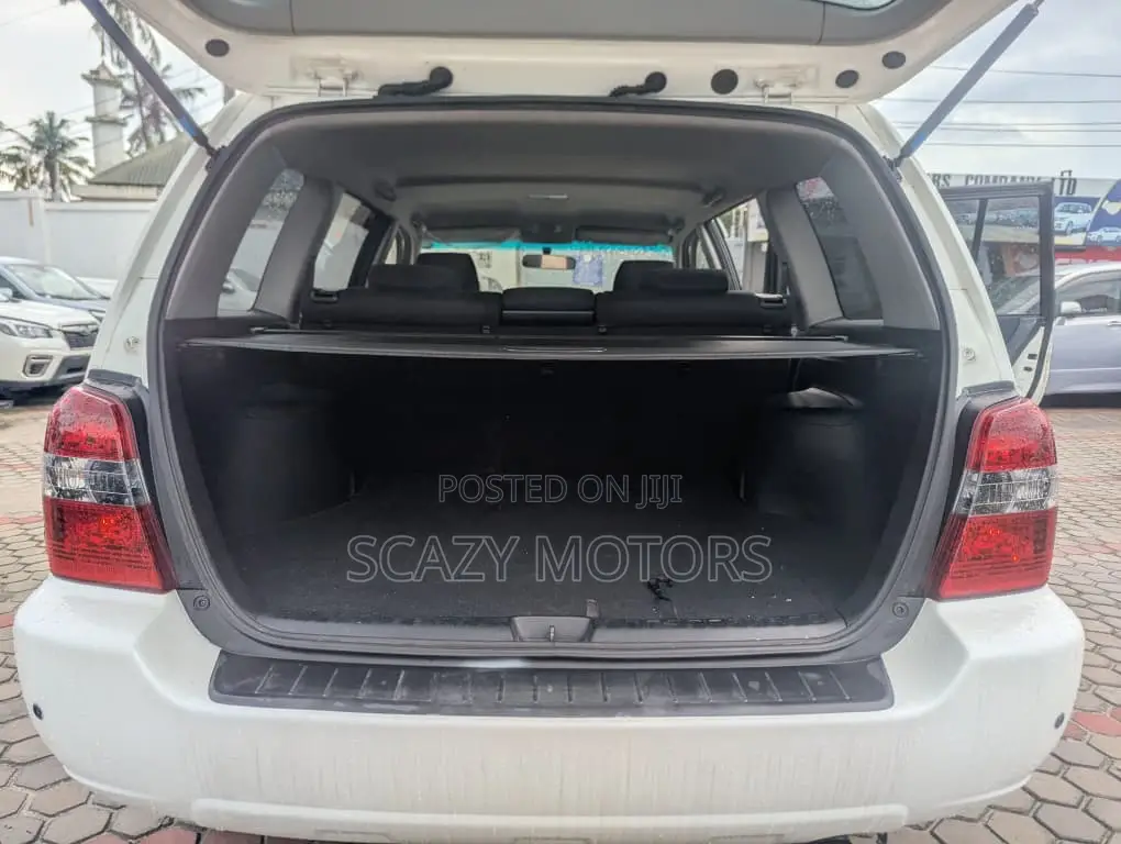 Toyota Kluger 2006 White
