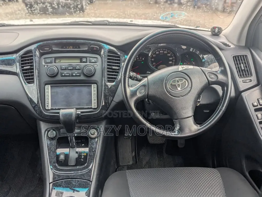 Toyota Kluger 2006 White