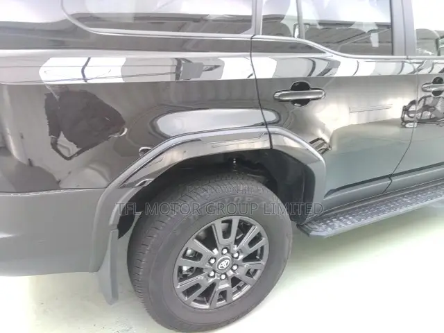Toyota Land Cruiser LC250 2024 Black