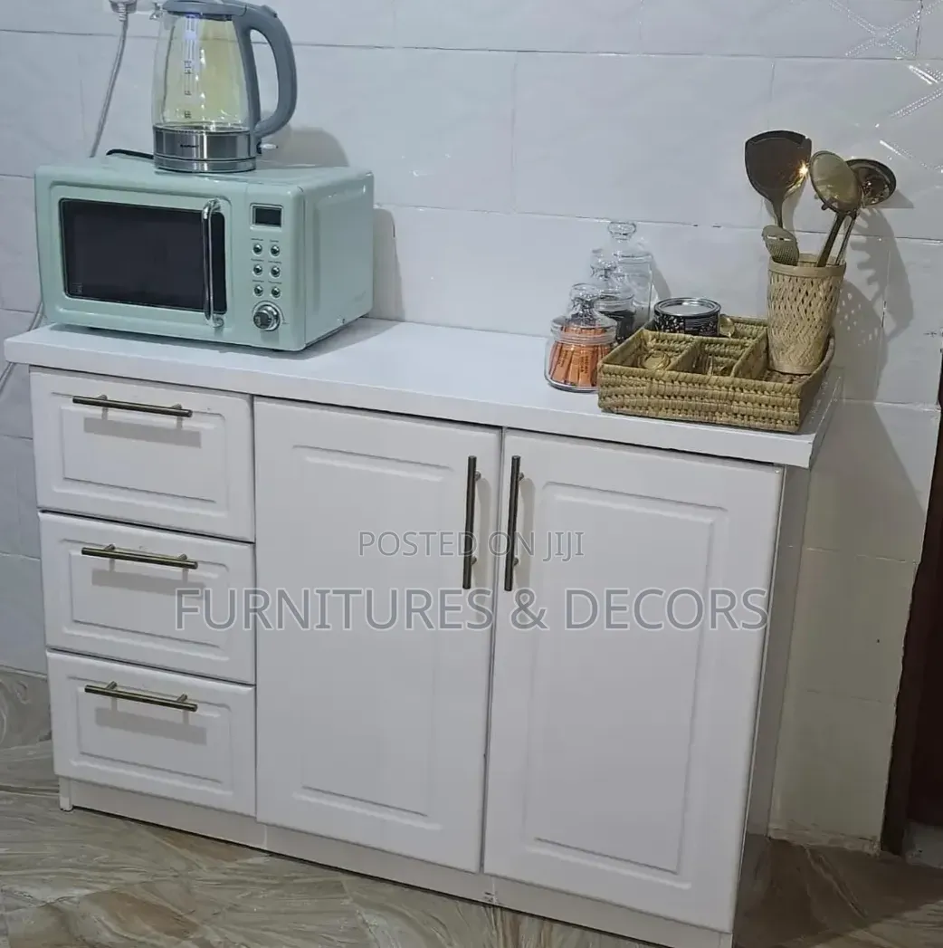 Looking for Designed Kitchen Cabinet? Let Us Make It for You