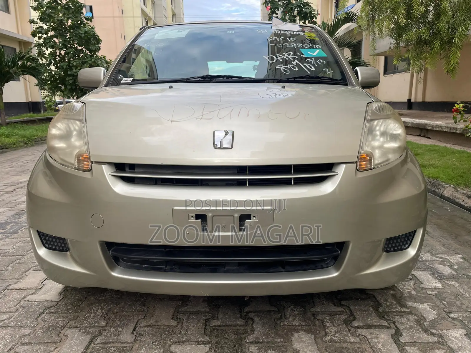 Toyota Passo 2006 Beige