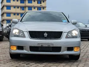Toyota Crown 2006 Silver
