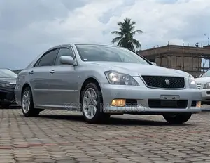 Toyota Crown 2006 Silver