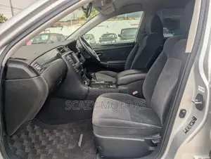 Toyota Crown 2006 Silver