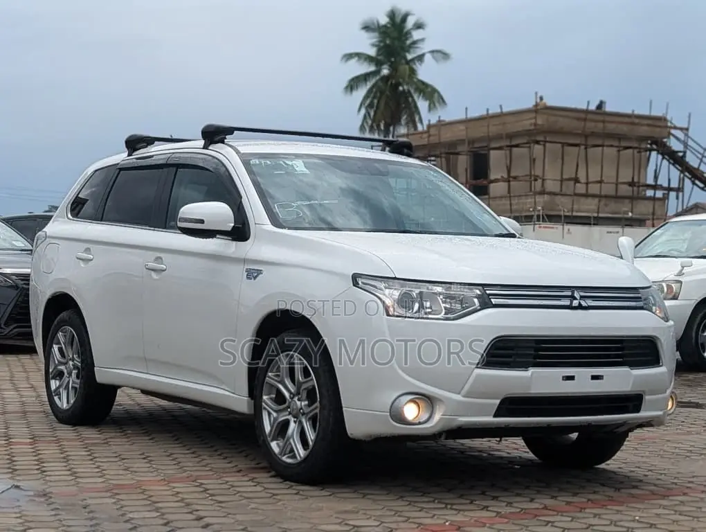 Mitsubishi Outlander 2005 White