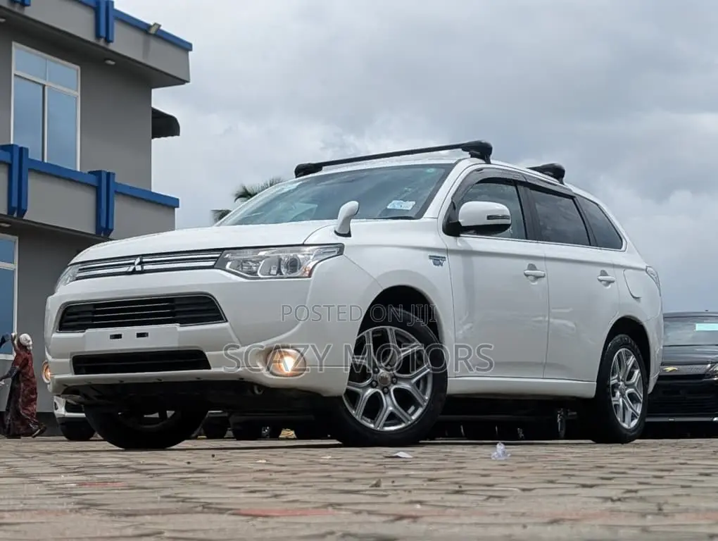 Mitsubishi Outlander 2005 White