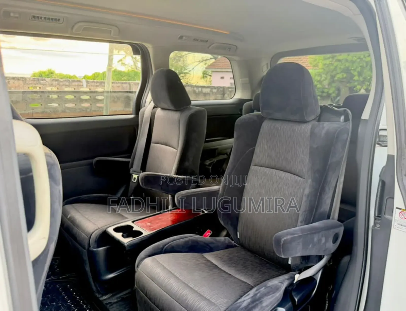 Toyota Alphard 2010 White