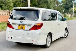 Toyota Alphard 2010 White