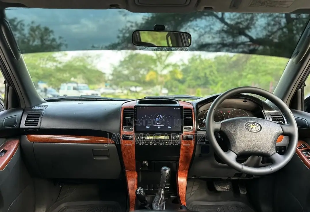 Toyota Land Cruiser Prado 2006 Black
