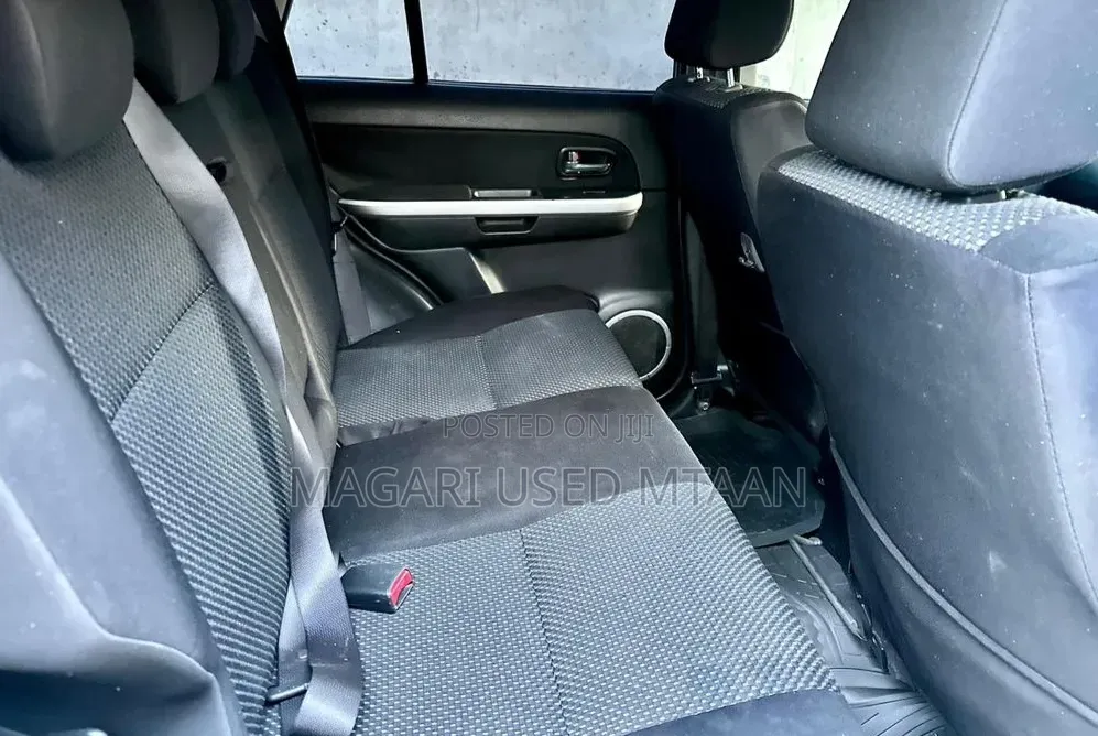 Suzuki Escudo 2009 Gray